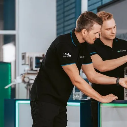 support-service-team-2_800x533px-min