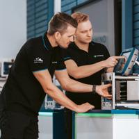 support-service-team-2_800x533px-min